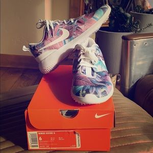 NWT NIKE ROSHE G GOLF 🏌️‍♀️ SHOES SIZE:6